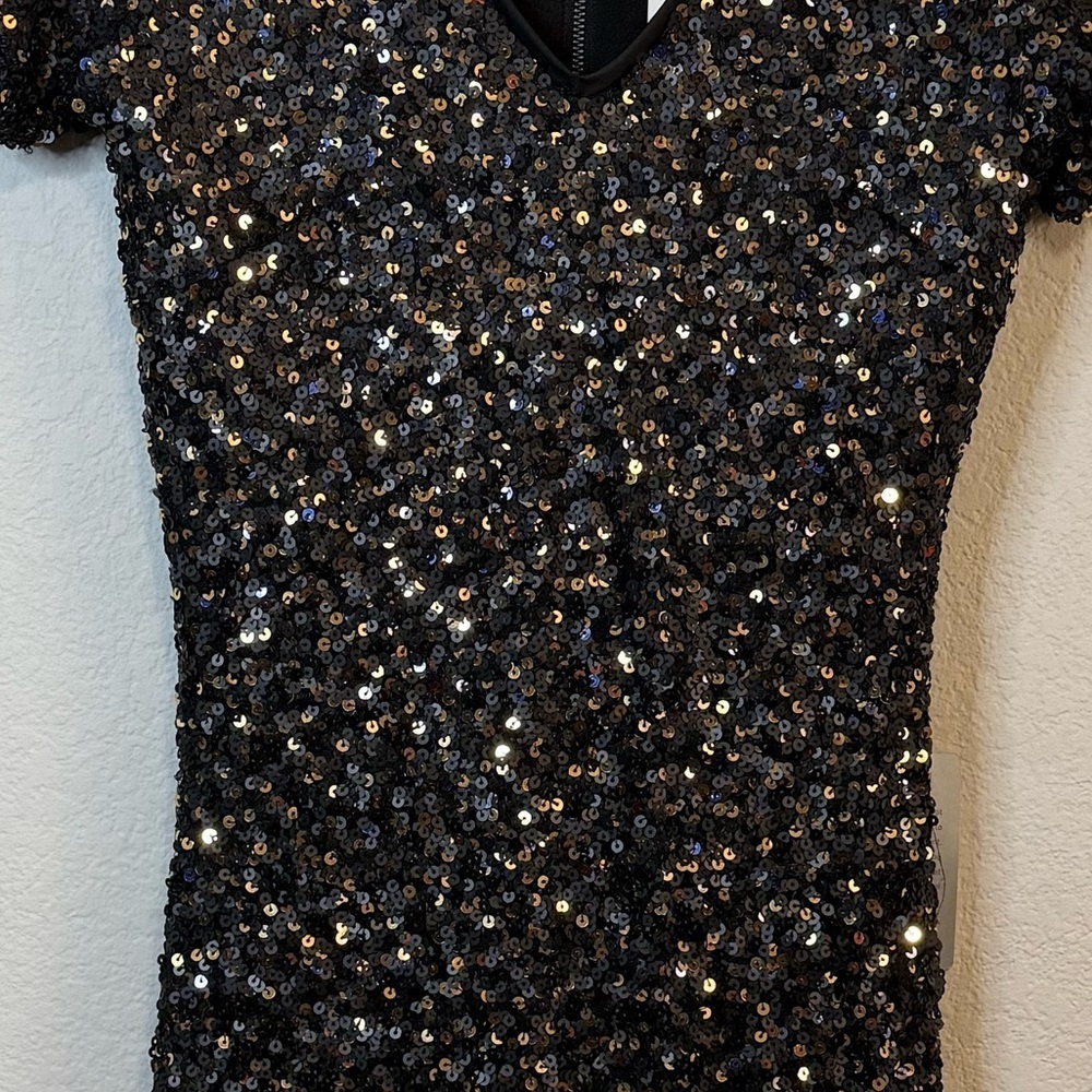 NWT Heartloom Kaley Sequin Short Sleeve Bodycon Dress V Neck Black Size Small - Picture 5 of 15
